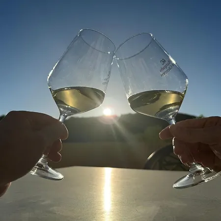 Sunset Terrace アパート