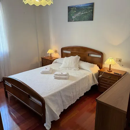 Sunset Terrace アパート *